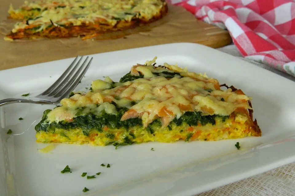 Пирог с шпинатом и рыбой как тихое решение для позднего ужина