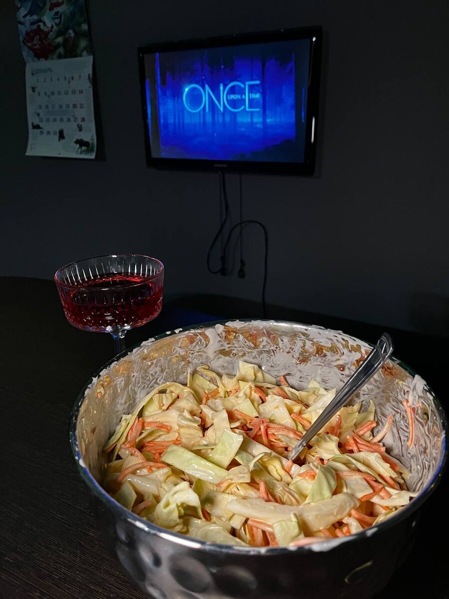 Салат Коул Слоу: легкость и вкус в одной тарелке