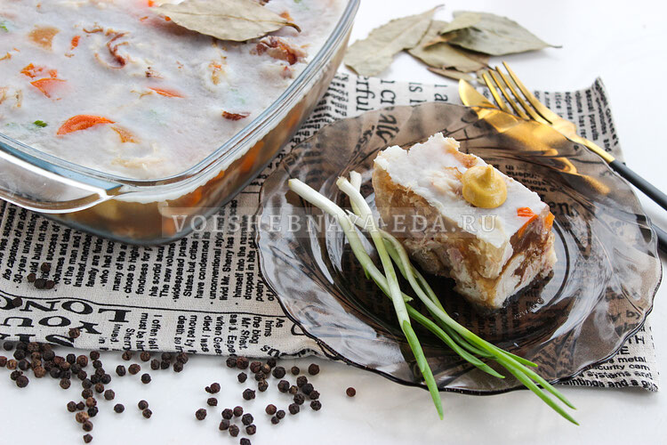 Непревзойденный холодец из рульки: секреты приготовления