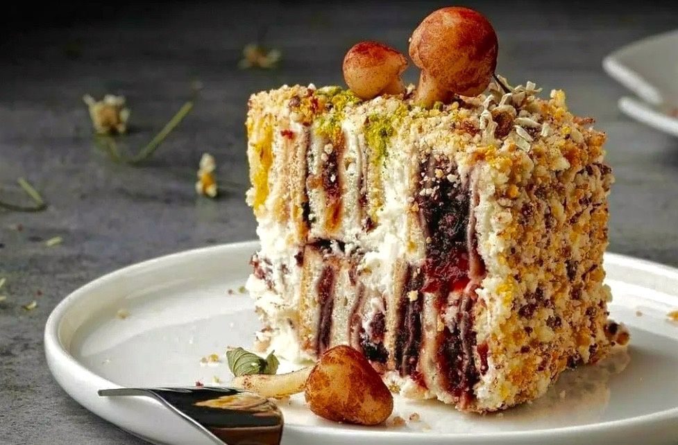 Ностальгия по советским десертам: два легендарных торта с забавными названиями