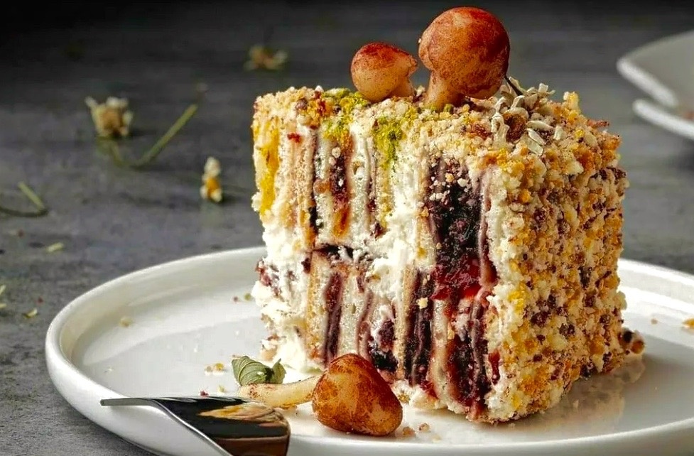 Ностальгия по советским десертам: два легендарных торта с забавными названиями