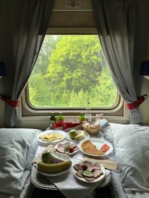 Как подготовиться к поездке в жару: советы по еде и напиткам