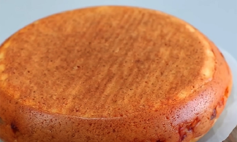 Заливной пирог на сковороде: просто, быстро и вкусно