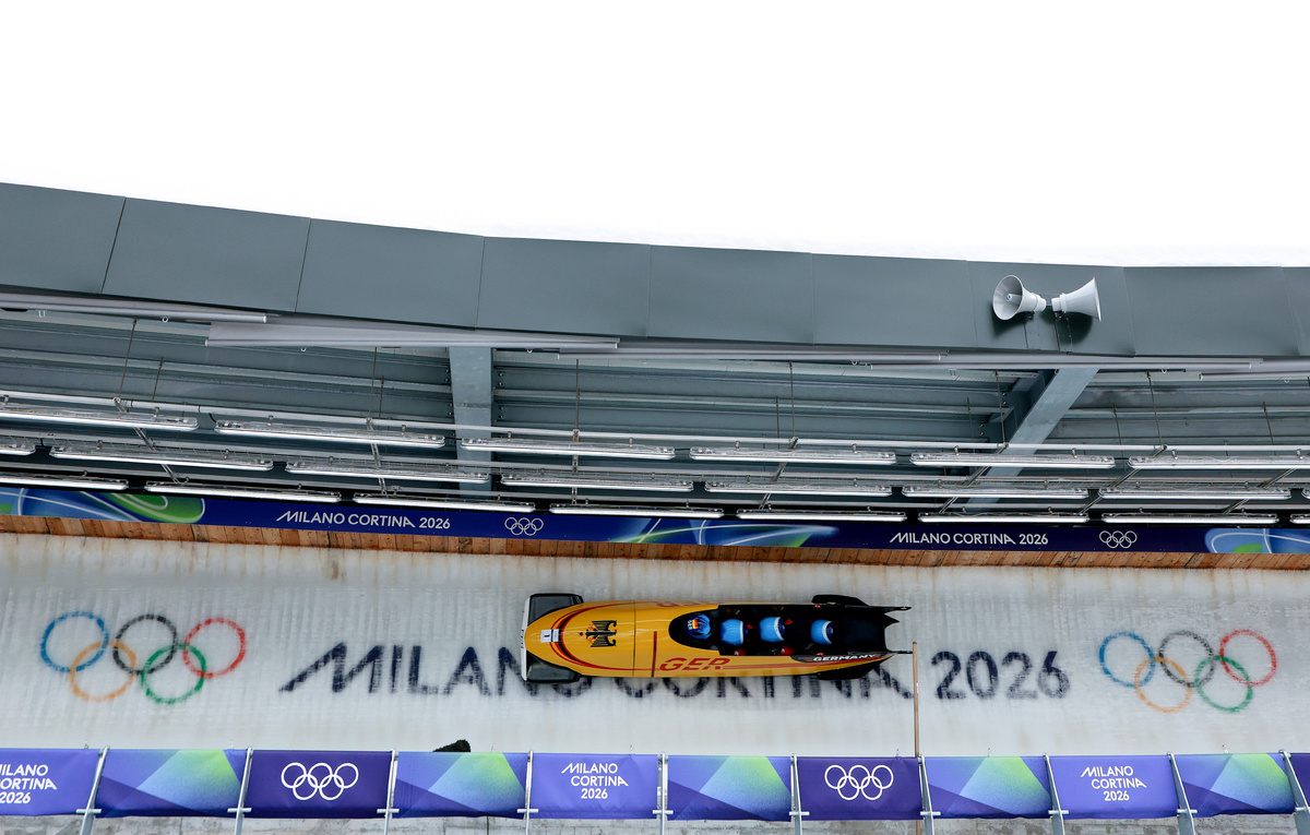 Лохнер ведет немецкий бобслей к звездам: золотая медаль и новые победы