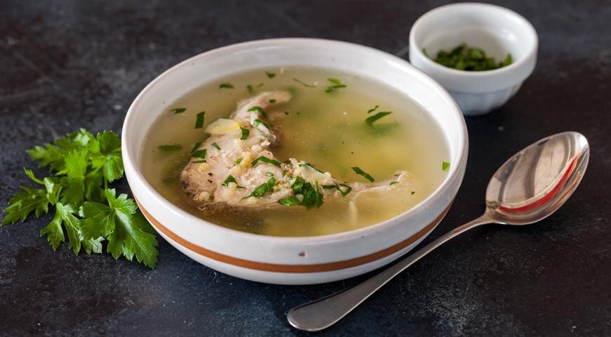 Как приготовить уху: секреты русского блюда