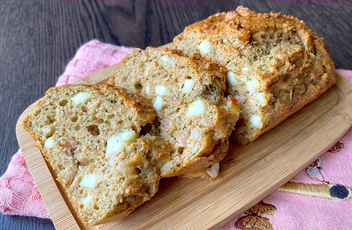 Кекс с беконом и сыром: идеальный завтрак для ленивых