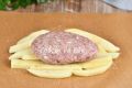 Блюда из фарша и картошки: 5 простых и аппетитных рецептов
