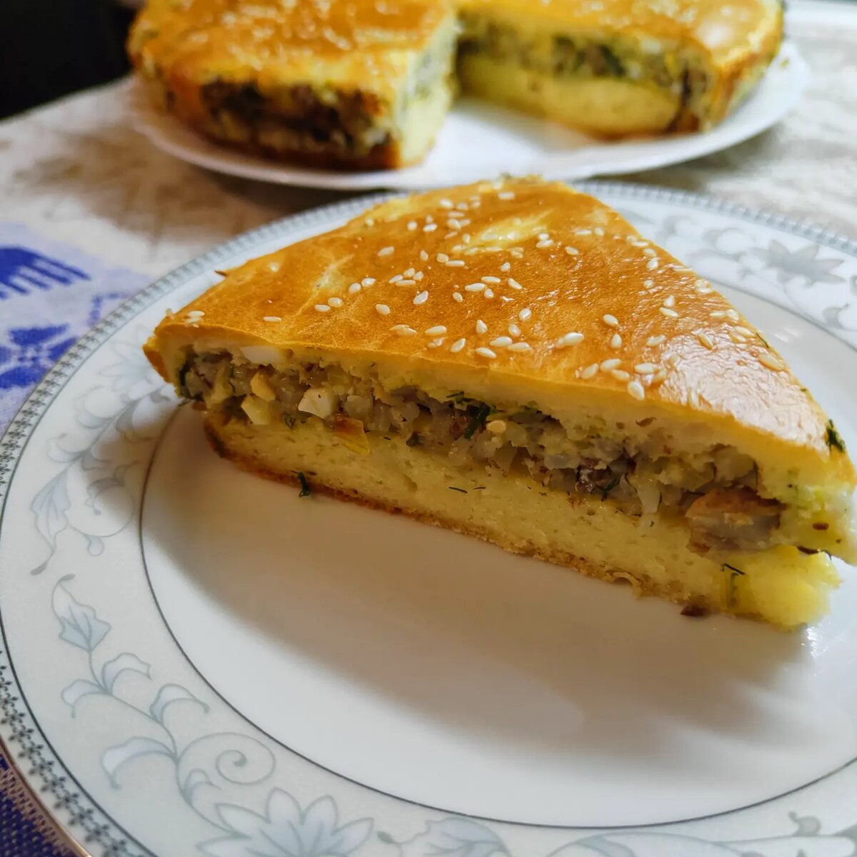 Пиршество для гурманов: удивите близких нежным заливным пирогом с рыбой