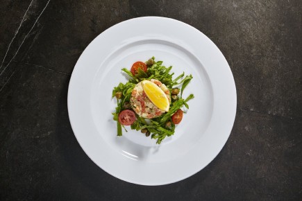 Праздничный оливье без картофеля: легкость и свежесть в каждой порции