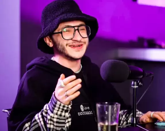 Скандальный троллинг: как блогеры высмеяли Анастасию Волочкову