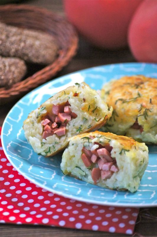 Необычные картофельные котлеты с сосисками для настоящих гурманов